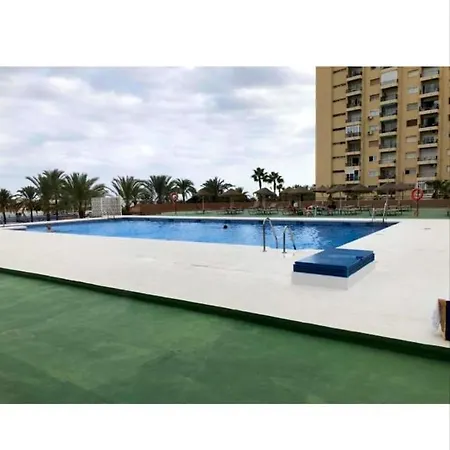 Bright With Sea View, Fuengirola, 50 M², Pool פואנגירולה