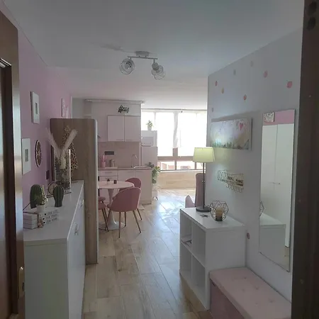 Bright With Sea View, Fuengirola, 50 M², Pool Apartman *