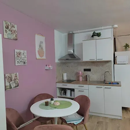 Bright With Sea View, Fuengirola, 50 M², Pool פואנגירולה