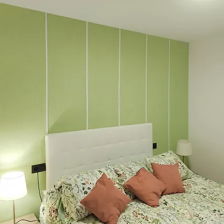 Huoneisto Bright With Sea View, Fuengirola, 50 M², Pool Fuengirola