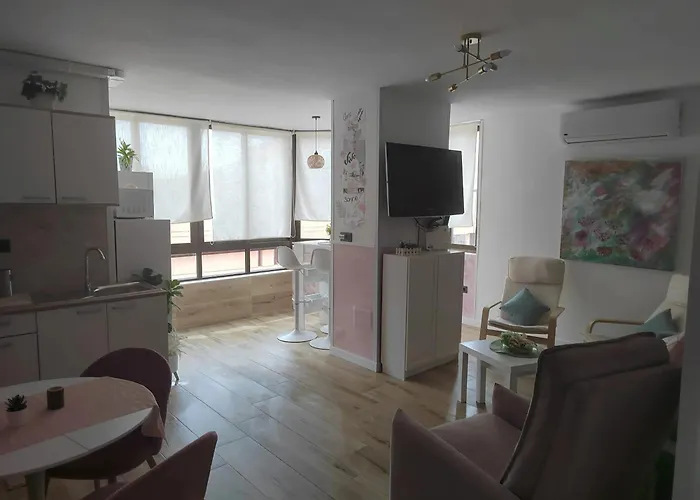 Апартаменты Bright With Sea View, Fuengirola, 50 M², Pool Фуэнхирола