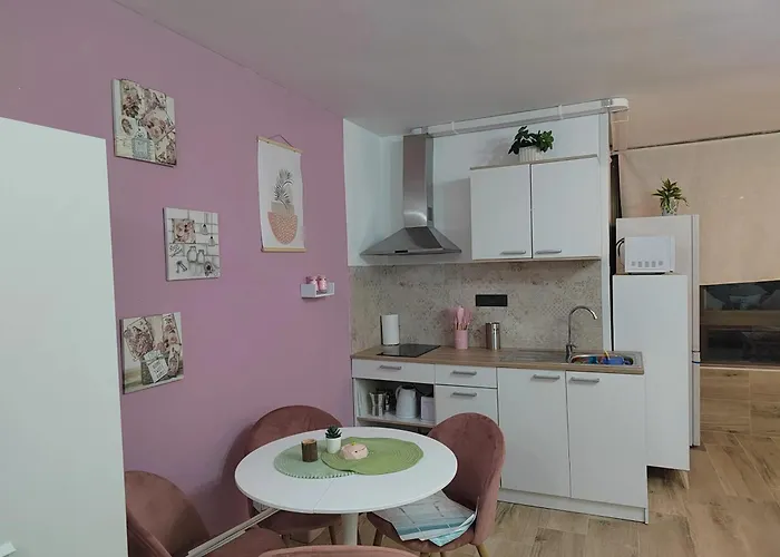 Bright With Sea View, Fuengirola, 50 M², Pool Фуэнхирола