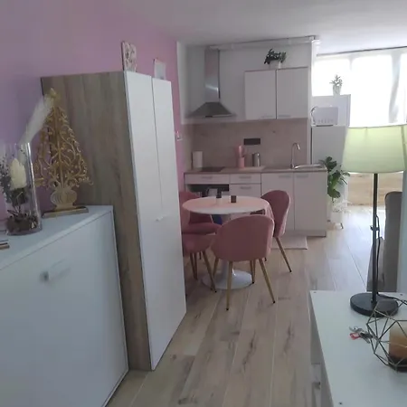 Bright With Sea View, Fuengirola, 50 M², Pool Apartmán *